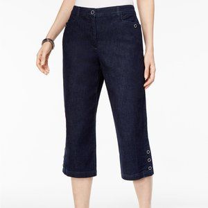 !!~ Dark Denim Petite Button Trim Capri Jeans ~!!